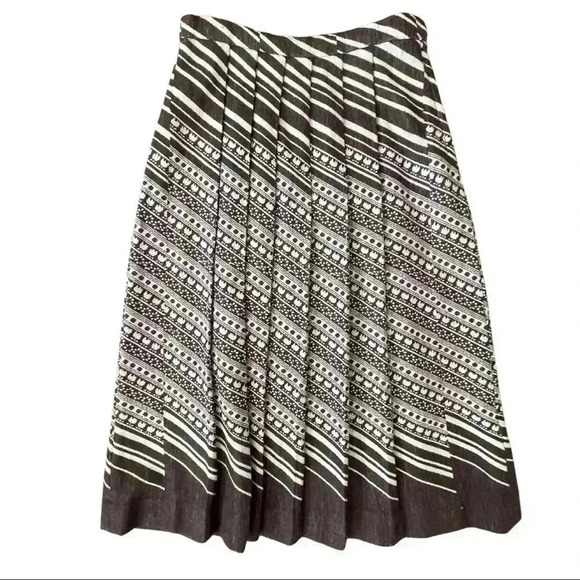 Double Knit 100% Wool Pleated Skirt Brown Floral Diagonal Stripe Size 8 - Picture 1 of 6